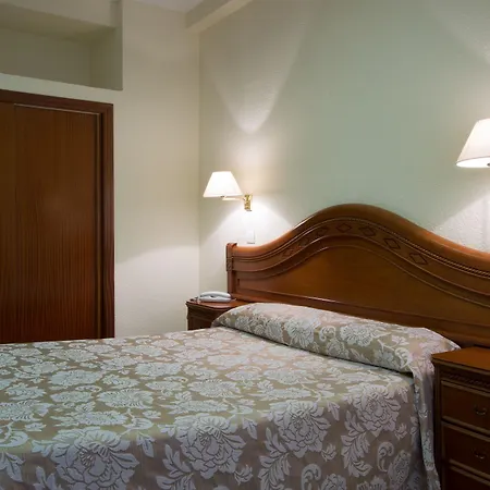 Hotel Riviera 2*